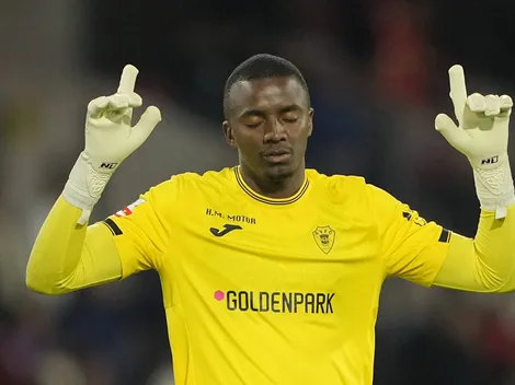 Botafogo 'vacila' e Andrew acerta com o Flamengo