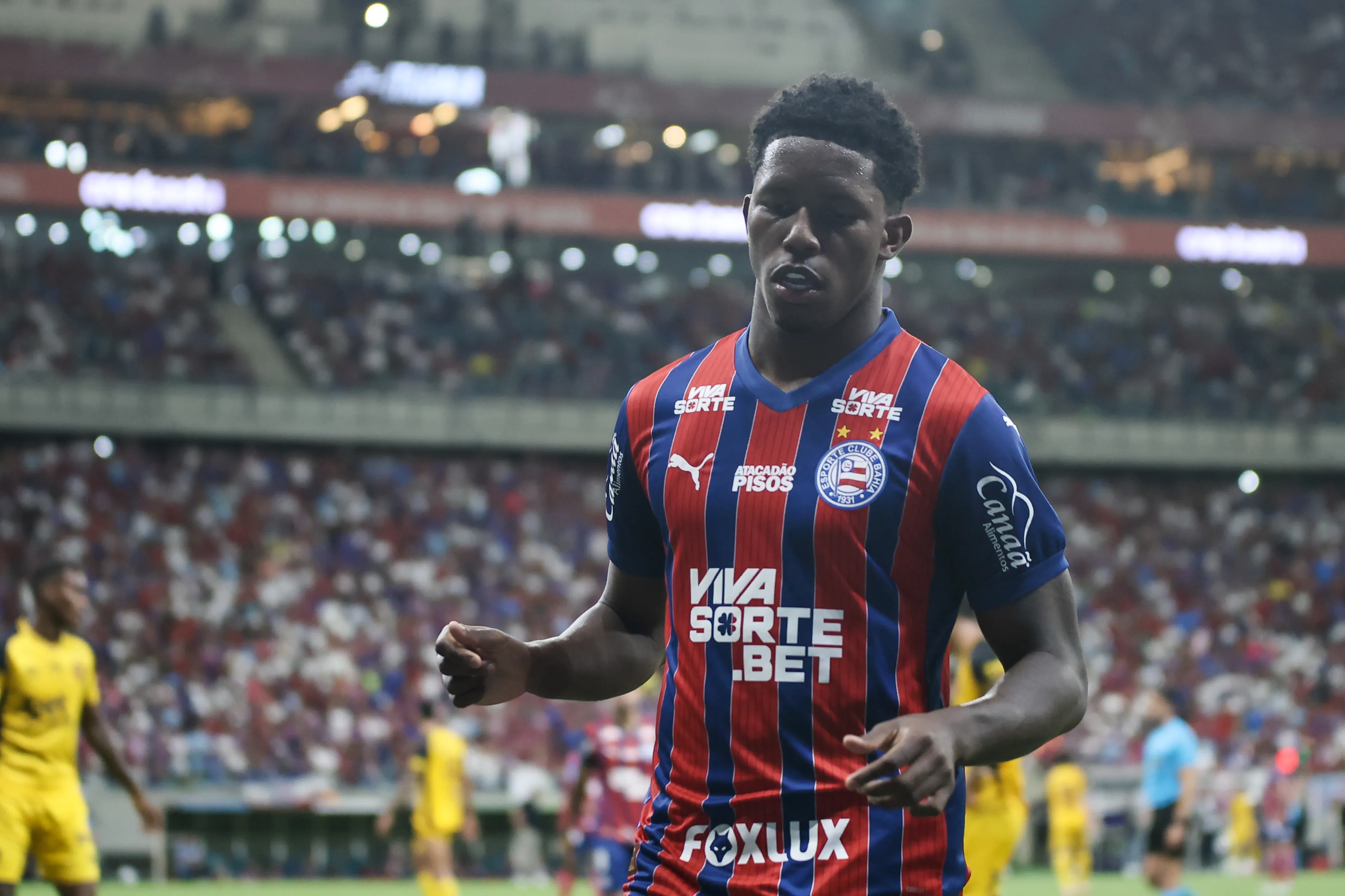 BA – SALVADOR – 03/12/2025 – BRASILEIRO A 2025, BAHIA X SPORT – Ruan Pablo jogador do Bahia durante partida contra o Sport no estadio Fonte Nova pelo campeonato Brasileiro A 2025. Foto: Marcio Jose/AGIF