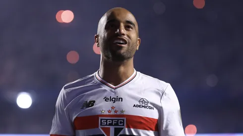 Lucas Moura jogador do Sao Paulo comemora vitoria ao final da partida contra o Atletico Nacional no estadio Morumbi pelo campeonato Copa Libertadores 2025. Foto: Marcello Zambrana/AGIF