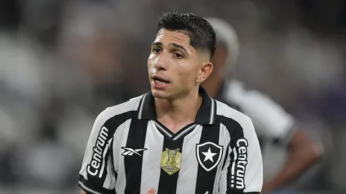 Savarino espera chegada de advogado para definir futuro