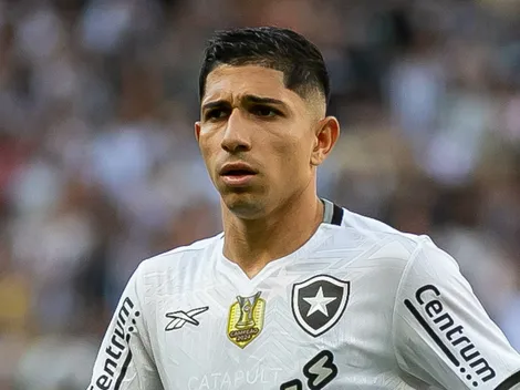 Fluminense aguarda Savarino, que recorre à advogado para definir futuro