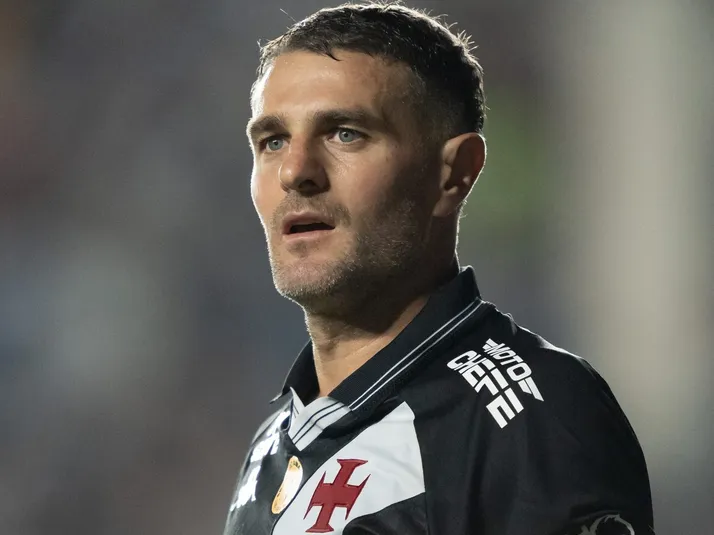 Vasco não tem interesse em negociar Vegetti, diz jornalista
