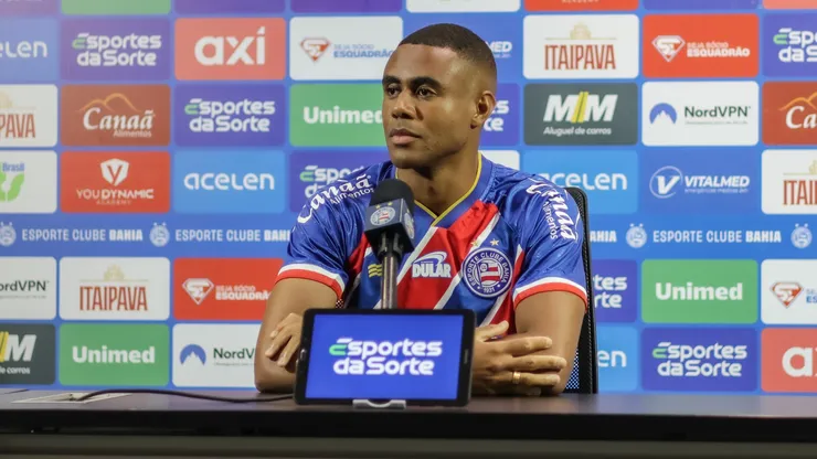 Erick, meio-campista do Bahia, em apresentação oficial na Arena Fonte Nova (Imagem: Letícia Martins/EC Bahia)