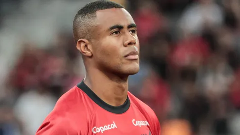 Erick durante confronto entre Athletico-PR x Londrina no Campeonato Paranaense de 2024.