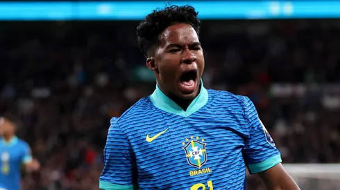 Endrick em campo pela Seleção Brasileira. (Photo by Catherine Ivill/Getty Images)