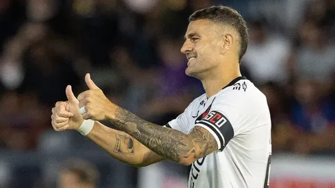 Pablo Vegetti jogador do Vasco lamenta durante partida contra o Bragantino no estadio Cicero De Souza Marques pelo campeonato Brasileiro A 2025. Foto: Joisel Amaral/AGIF