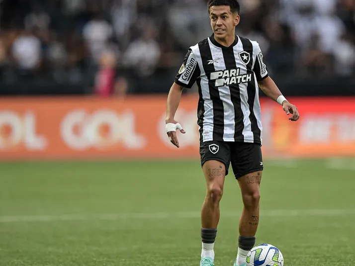 Botafogo empresta Segovia para o América-MG