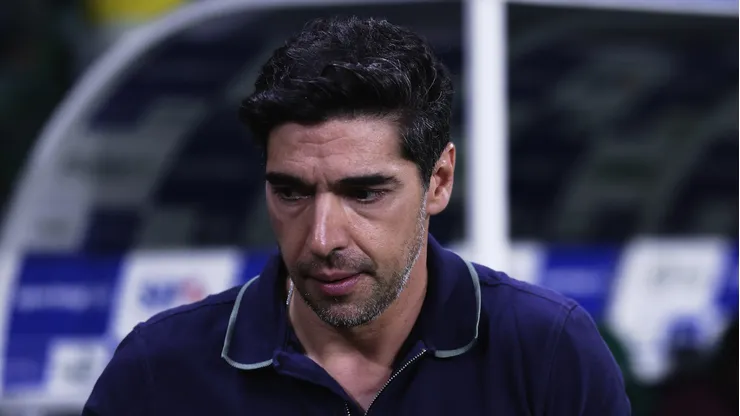 Abel Ferreira tecnico do Palmeiras durante partida contra o Fluminense no estadio Arena Allianz Parque pelo campeonato Brasileiro A 2025. Foto: Ettore Chiereguini/AGIF