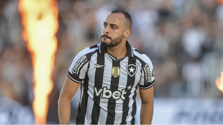 Arthur Cabral jogador do Botafogo comemora seu gol durante partida contra o Fortaleza no estadio Engenhao pelo campeonato Brasileiro A 2025. Foto: Thiago Ribeiro/AGIF