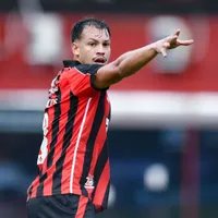 Ceará mira Zé Marcos, zagueiro do Vitória