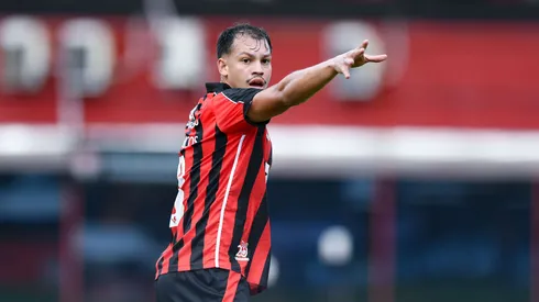 Zé Marcos interessa ao Ceará. Foto: Jhony Pinho/AGIF