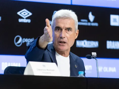 Luis Castro manda recado e define prioridade do Grêmio no mercado