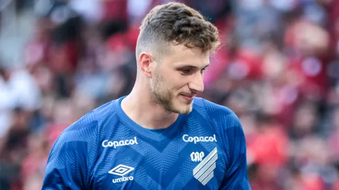 Bento durante confronto entre Athletico e Internacional no Brasileirão de 2024.