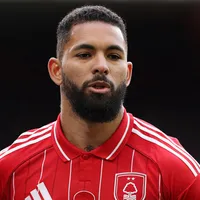 Douglas Luiz e Vasco não negociam retorno