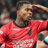 Athletico-PR abre negociações pelo retorno de Cacá, que hoje pertence ao Corinthians