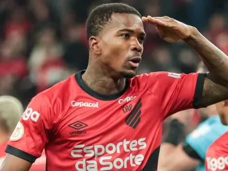 Athletico-PR abre negociações pelo retorno de Cacá, do Corinthians