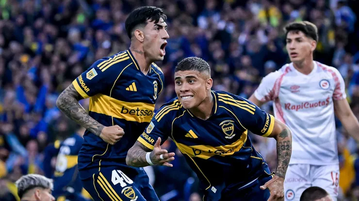 BUENOS AIRES, ARGENTINA - NOVEMBER 30: Ayrton Costa of Boca Juniors celebrates after scoring his team's first goal during a Torneo Clausura Betano 2025 Quarterfinal match between Boca Juniors and Argentinos Juniors at Estadio Alberto J. Armando on November 30, 2025 in Buenos Aires, Argentina. (Photo by Marcelo Endelli/Getty Images)