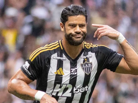 Torcida do Fluminense critica exigências do Atlético-MG por Hulk