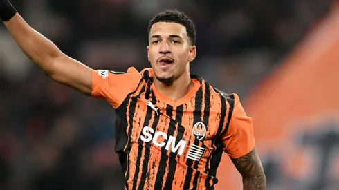 Kauã Elias comenta sobre a chance de vestir a camisa do Flamengo. Foto: Mateusz Slodkowski/Getty Images