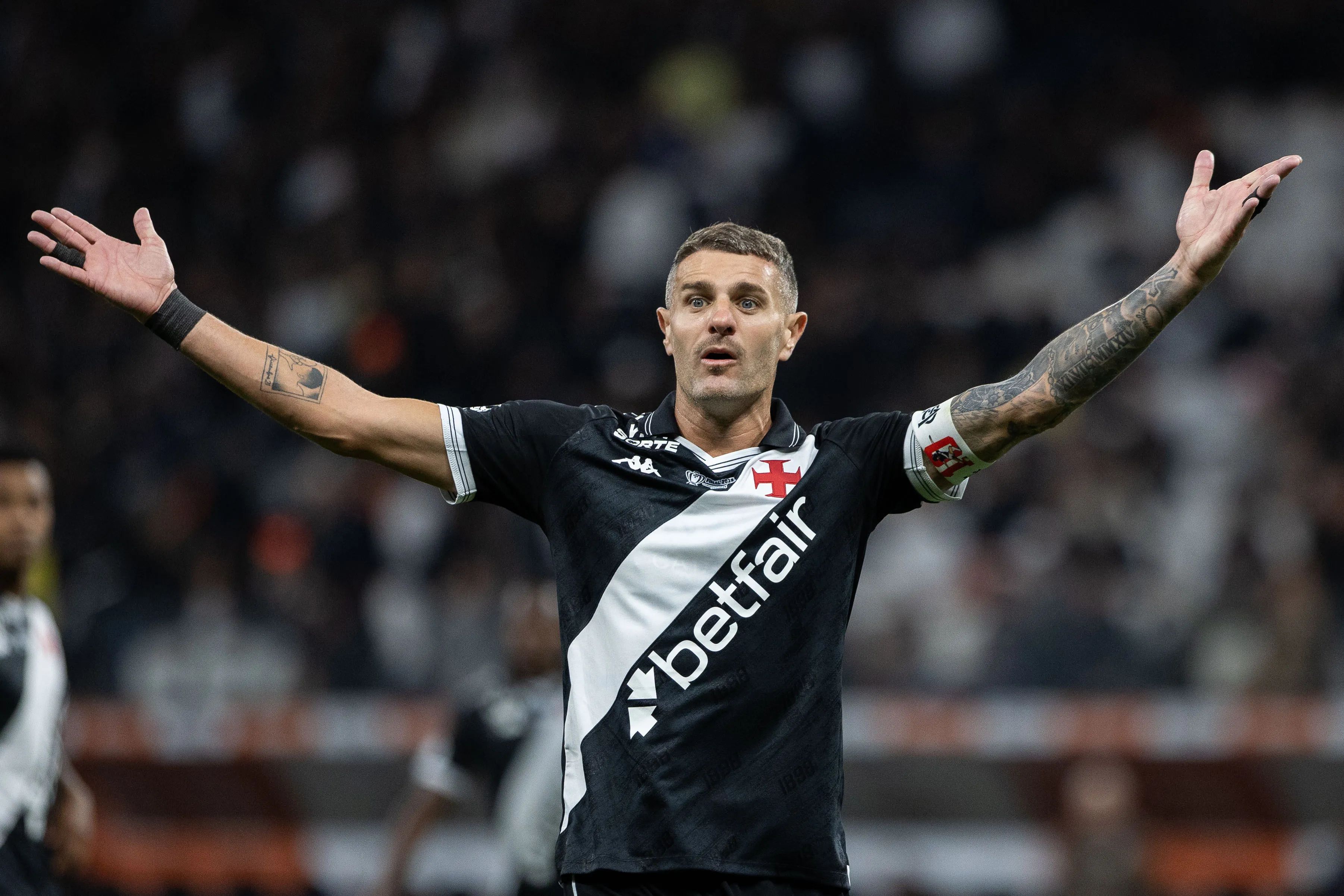 Pablo Vegetti jogador do Vasco lamenta durante partida contra o Corinthians no estadio Arena Corinthians pelo campeonato Copa Do Brasil 2025. Foto: Joisel Amaral/AGIF