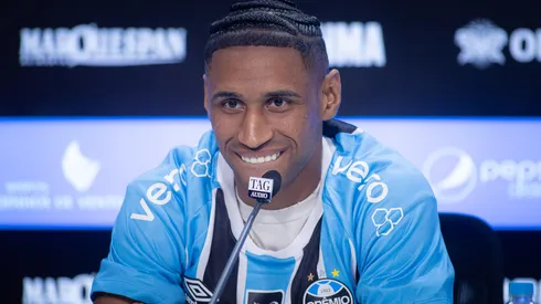 Tetê em apresentação pelo Grêmio. Foto: Maxi Franzoi/AGIF