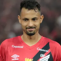 Lucas Belezi deixa o Athletico-PR e acerta com Athletic