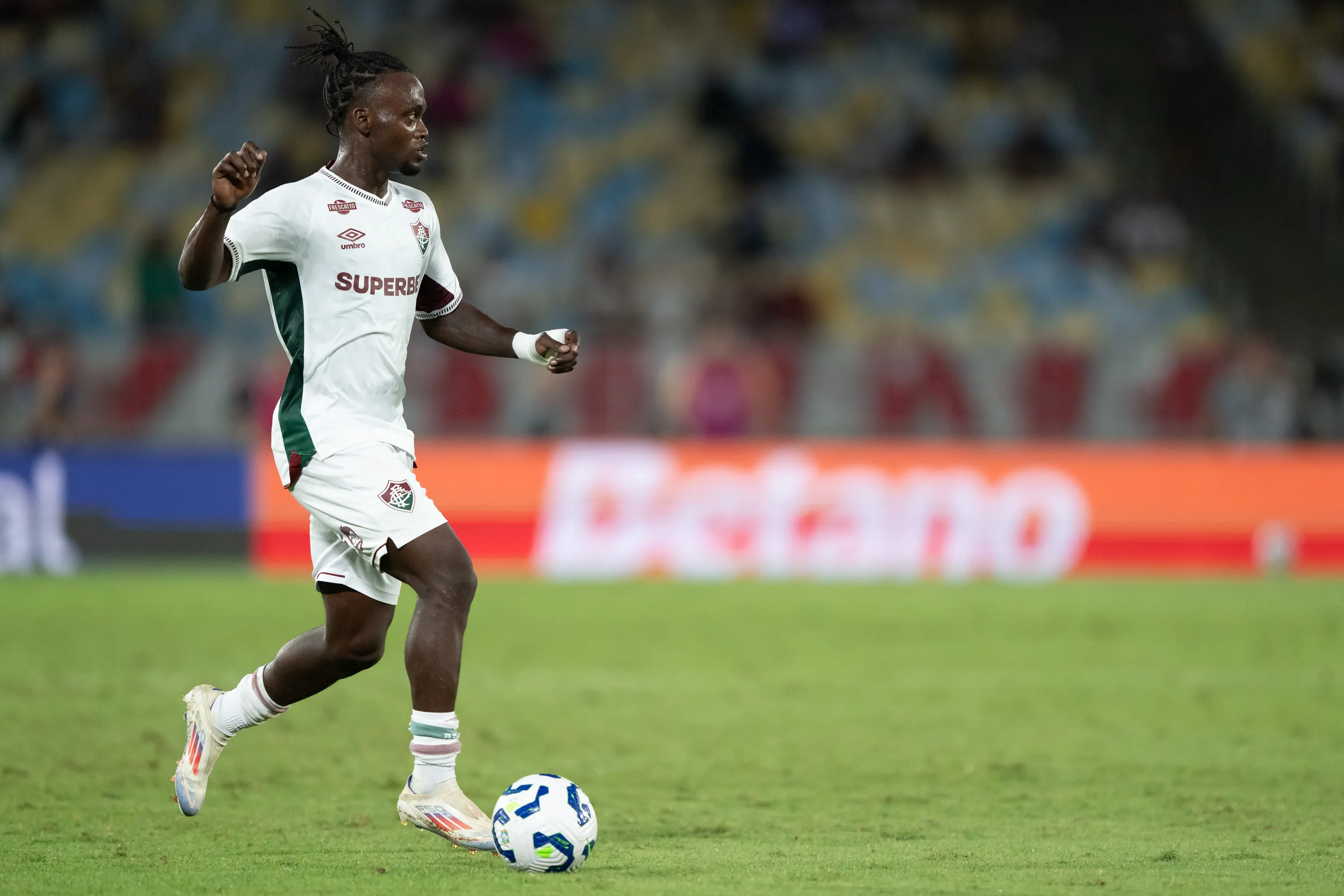 Santi Moreno jogador do Fluminense durante partida contra o Corinthians no estadio Maracana pelo campeonato Brasileiro A 2025. Foto: Jorge Rodrigues/AGIF