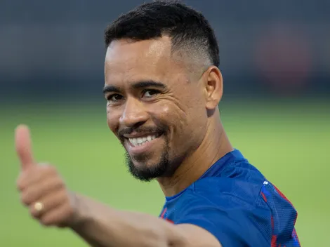 Pikachu é apresentado e explica escolha pelo Remo