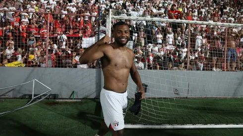 Luan jogador do Sao Paulo durante a partida entre Sport e Sao Paulo na Ilha do Retiro em Recife (PE), pelo Campeonato Brasileiro da Serie A 2025. Foto: Marlon Costa/AGIF