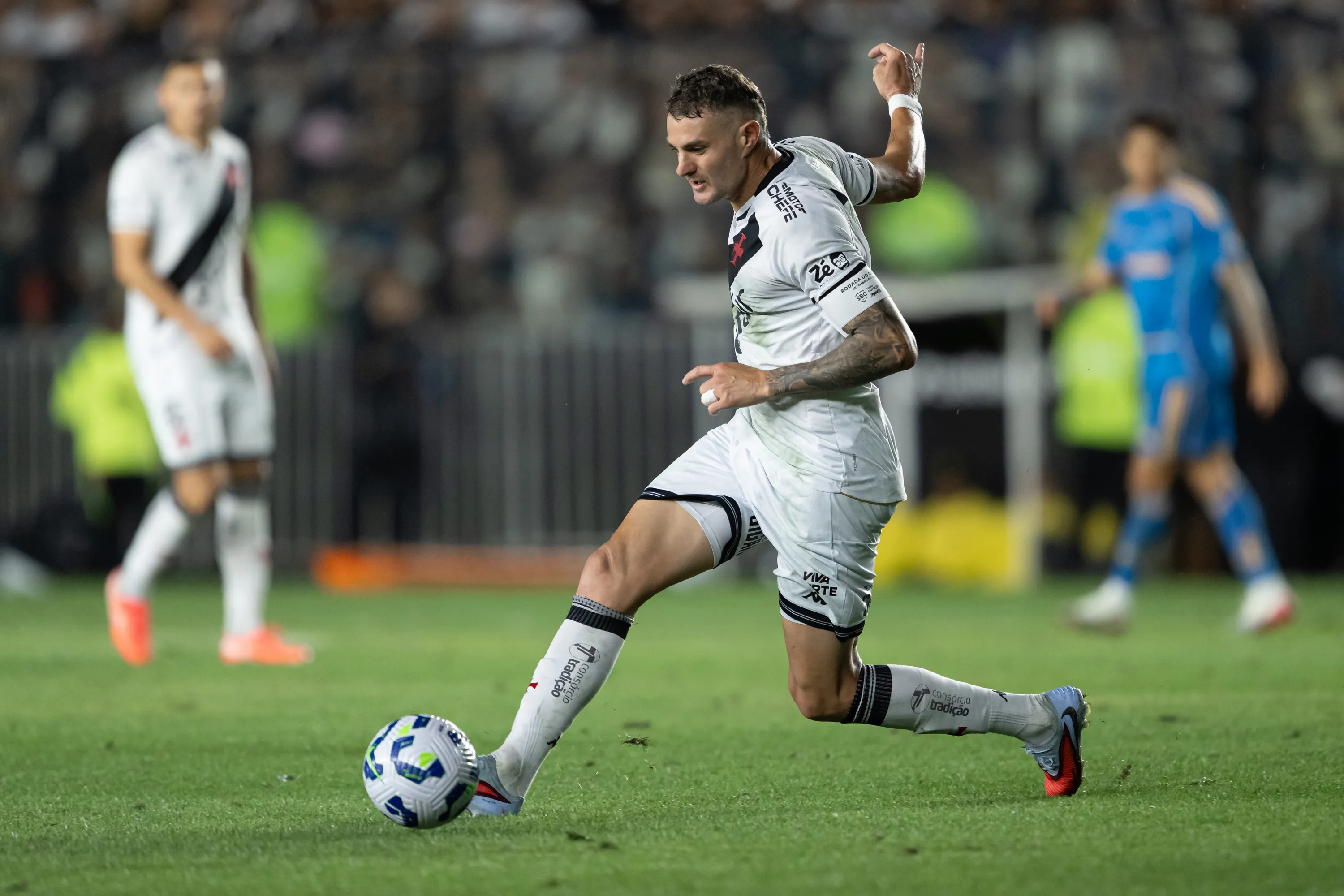 Vegetti atuando no Vasco em 2025 –  Foto: Jorge Rodrigues/AGIF