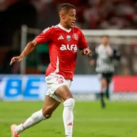 Bahia leva 'chapéu' do Santos por atacante Vitinho, do Internacional