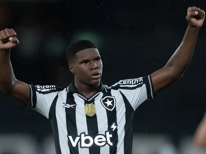 Botafogo renova com Kadir até 2029