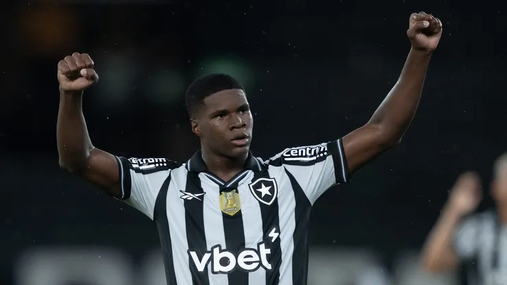 Botafogo renova com Kadir até 2029