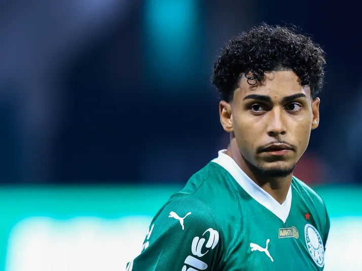 Palmeiras discute futuro de Luighi e possível transferência é avaliada