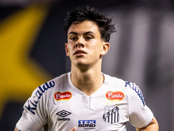 Santos recebe proposta do Copenhague por JP Chermont