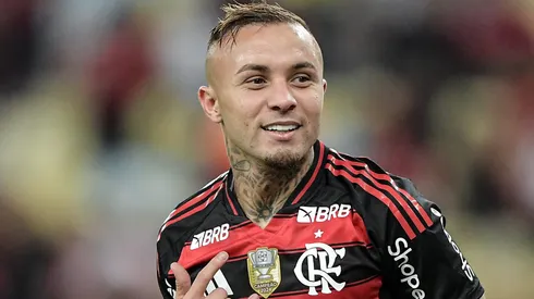 Everton Cebolinha, do Flamengo, voltou a interessar o Corinthians
