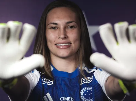 Cruzeiro apresenta a goleira Cláudia