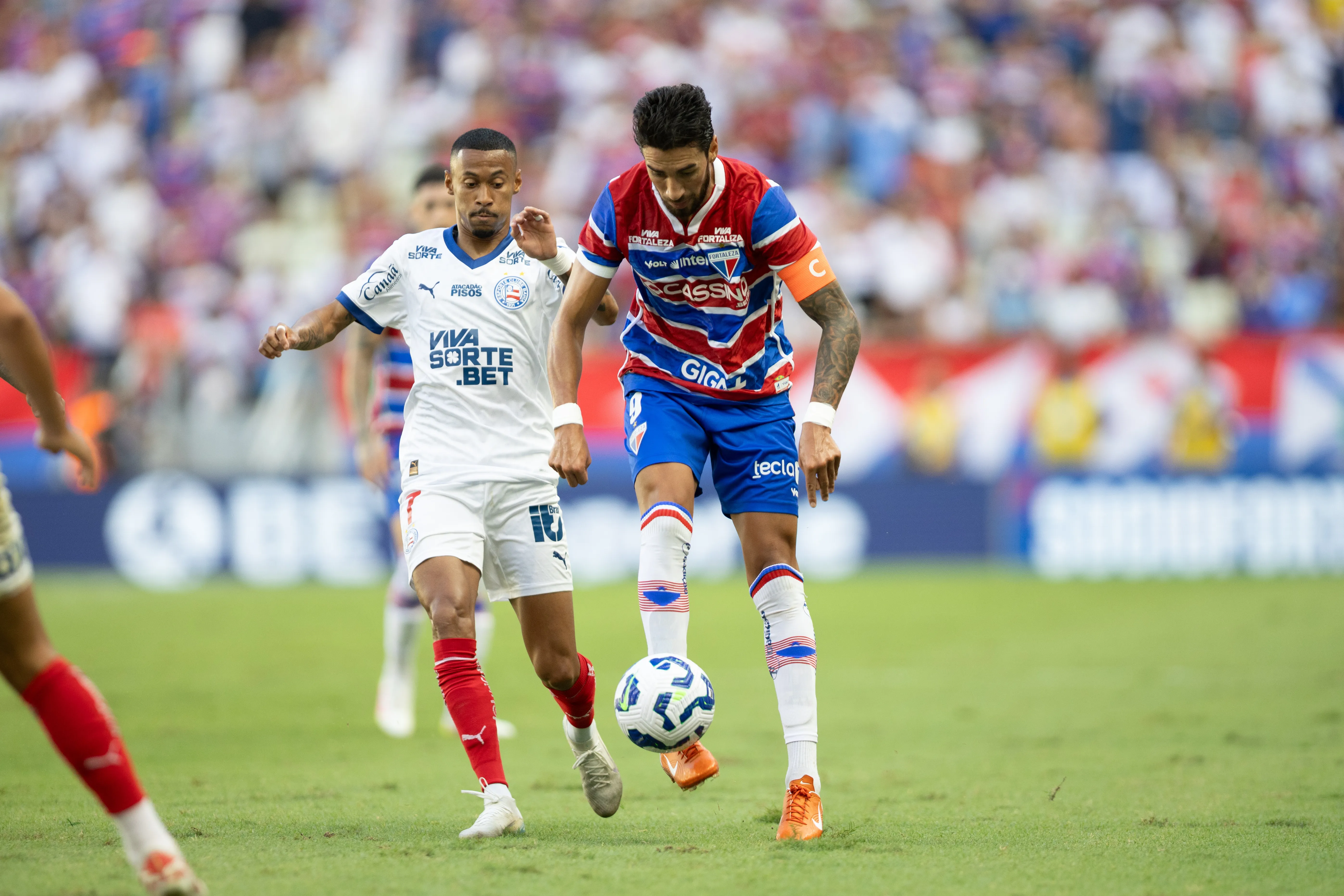 Lucero em Fortaleza x Bahia pelo campeonato Brasileiro A 2025. Foto: Baggio Rodrigues/AGIF