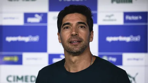 Abel Ferreira tecnico do Palmeiras durante partida contra o Santos no estadio Arena Barueri pelo campeonato Paulista 2026. Foto: Ettore Chiereguini/AGIF