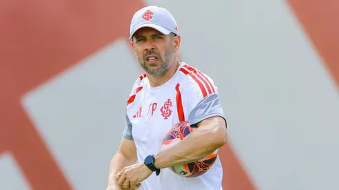 Pezzolano vai comandar o Internacional contra o Monsoon. Foto: Ricardo Duarte/Internacional