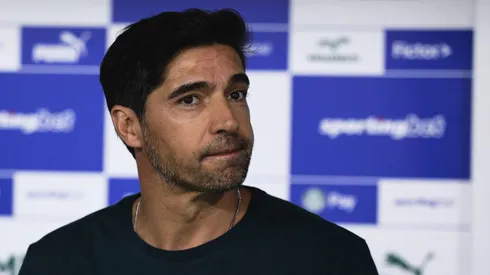 SP – BARUERI – 14/01/2026 – PAULISTA 2026, PALMEIRAS X SANTOS – Abel Ferreira tecnico do Palmeiras durante partida contra o Santos no estadio Arena Barueri pelo campeonato Paulista 2026. Foto: Ettore Chiereguini/AGIF