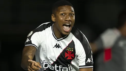 Leandrinho jogador do Vasco comemora seu gol durante partida contra o São Paulo no estádio São Januário pelo campeonato Brasileiro A 2024. Foto: Jorge Rodrigues/AGIF