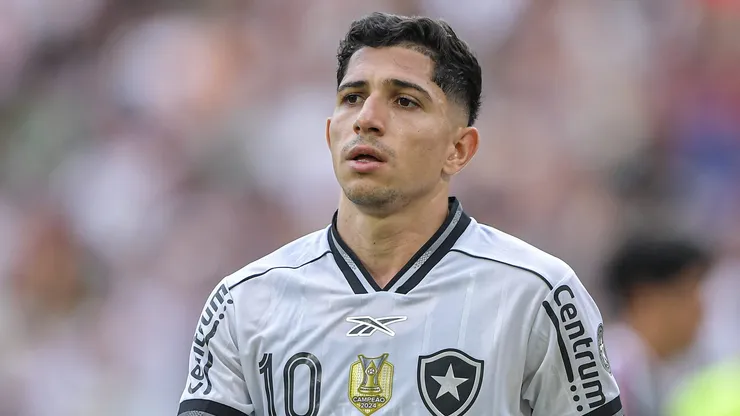 Savarino segue sendo alvo do Fluminense. Foto: AGIF