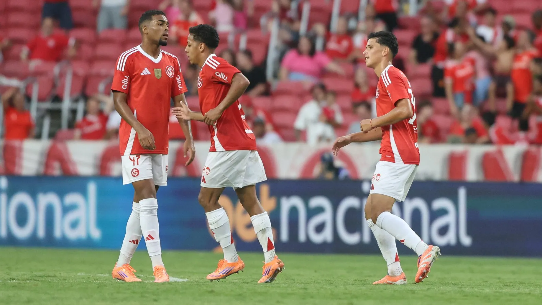 Equipe colorada em campo. Foto: Ricardo Duarte / Internacional