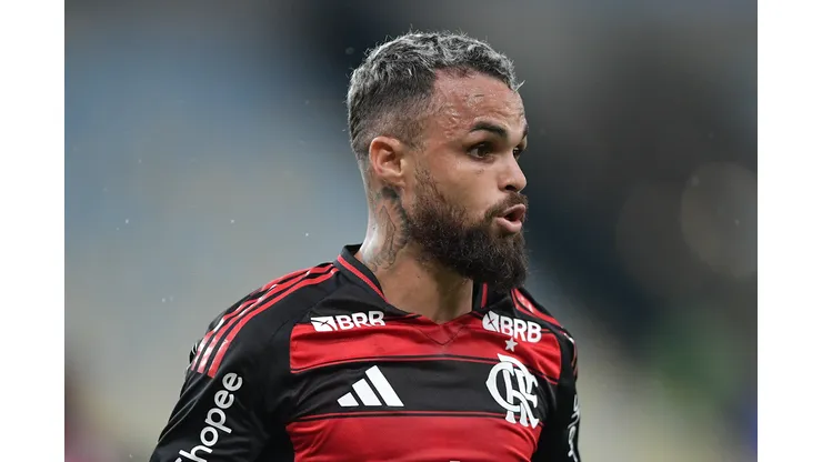 RJ - RIO DE JANEIRO - 12/02/2025 - CARIOCA 2025, FLAMENGO X BOTAFOGO - Michael jogador do Flamengo durante partida contra o Botafogo no estadio Maracana pelo campeonato Carioca 2025. Foto: Thiago Ribeiro/AGIF