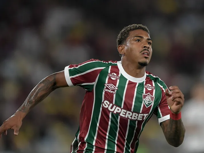 Fluminense é avisado que clube turco descarta contratação de John Kennedy e prefere outro atacante