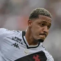 Vitória se aproxima de David, atacante do Vasco