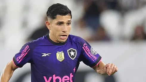 Savarino em campo pelo Botafogo. Foto: Vitor Silva/Botafogo
