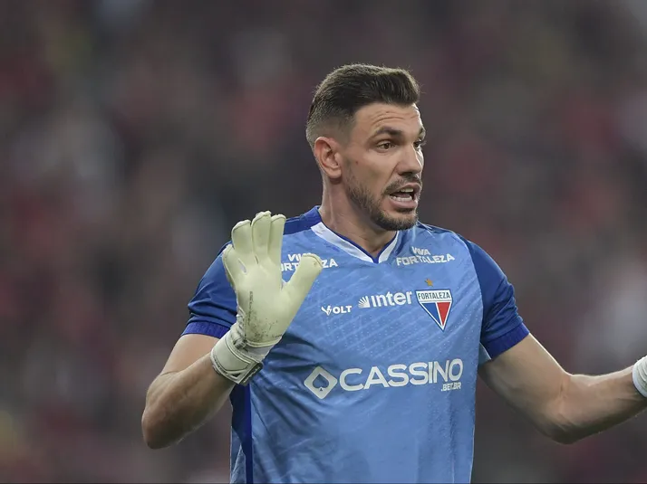 Corinthians recua e não pretende contratar João Ricardo