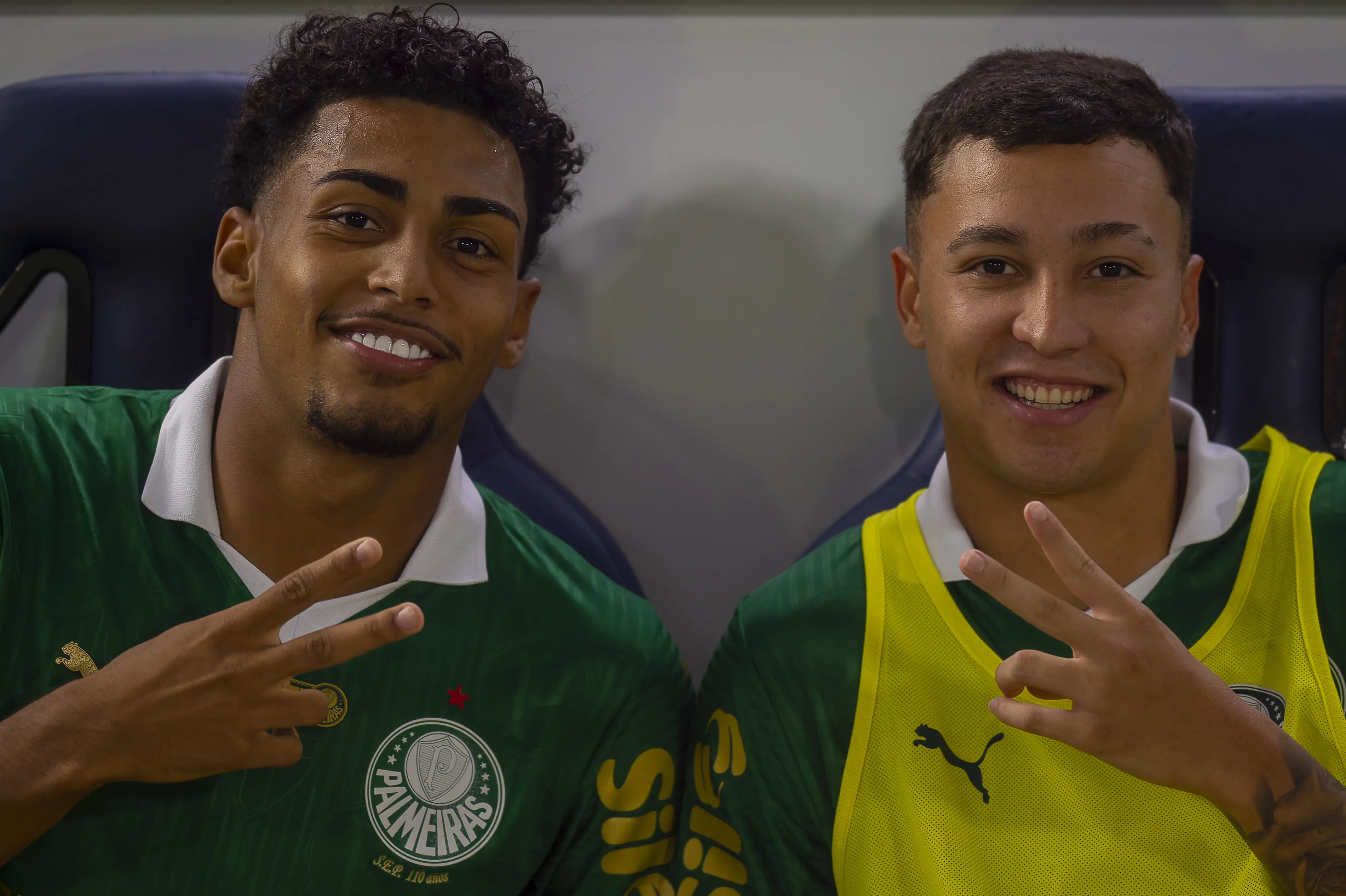 SP – BARUERI – 25/01/2025 – PAULISTA 2025, PALMEIRAS X NOVORIZONTINO – Jogadores do Palmeiras Luighi  e Thalys durante entrada em campo para partida contra o Novorizontino no estadio Arena Barueri pelo campeonato Paulista 2025. Foto: Anderson Romao/AGIF